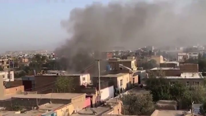 Varias explosiones golpean la ciudad de Kabul en la víspera de la retirada