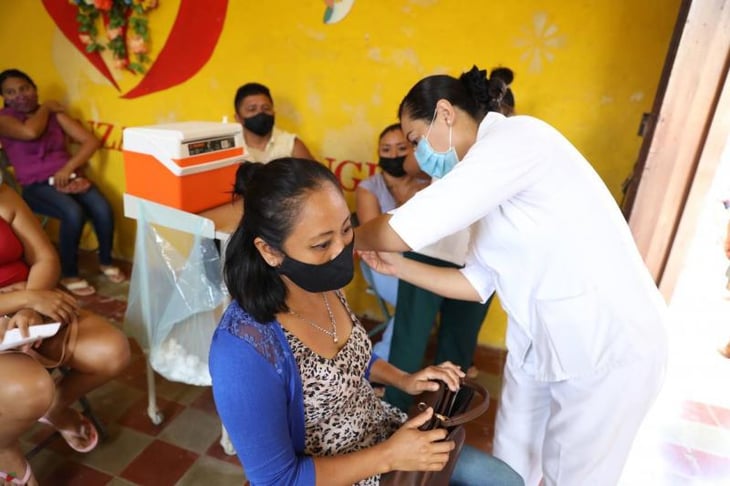 Vacunación para jóvenes de 18 a 29 años por iniciar en Mérida