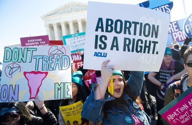 Biden defenderá el derecho al aborto tras restrictiva ley en Texas