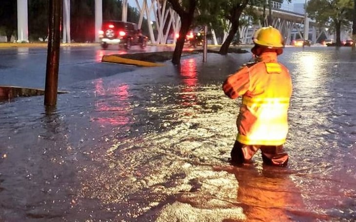 Lluvia golpea a la ciudad de Puebla