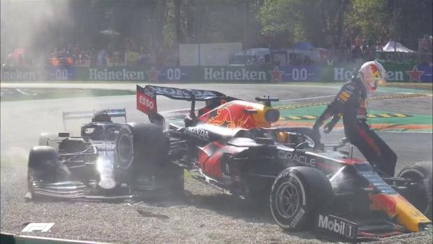 Halo salva la vida a Lewis Hamilton tras accidente en el Gran Premio de Italia