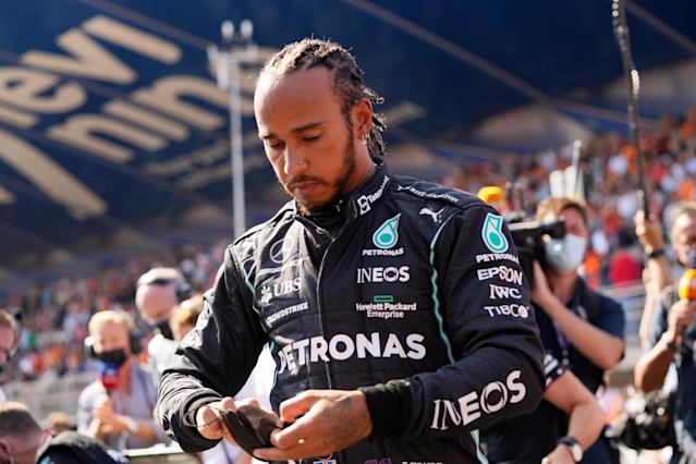 Hamilton: “Verstappen sabía lo que iba a pasar”