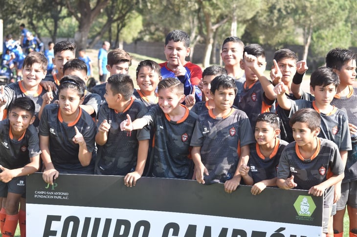 El Club Calor es campeón en la infantil del fútbol Xochipilli