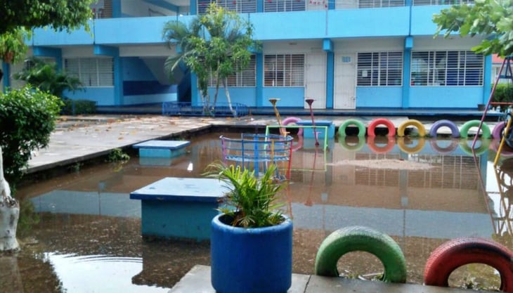 Por lluvias, IEEPO autoriza suspender clases en el Istmo de Oaxaca