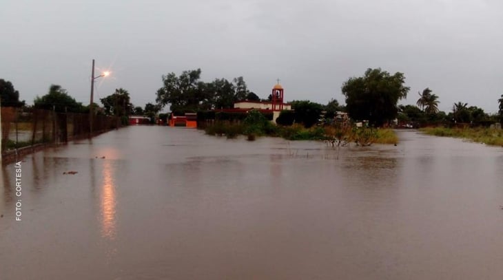 Por intensa lluvia suspenden clases en Culiacán y Navolato