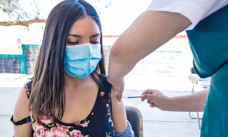 Vacunas antiCOVID-19 para jóvenes urge sean liberadas para Coahuila 