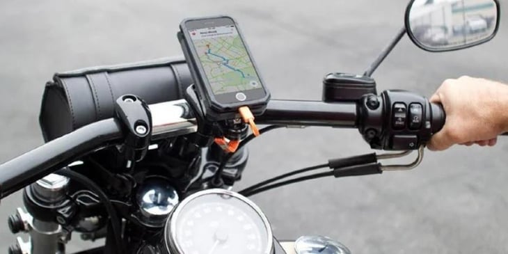Apple asegura que viajar en moto podría dañar cámara de tu iPhone