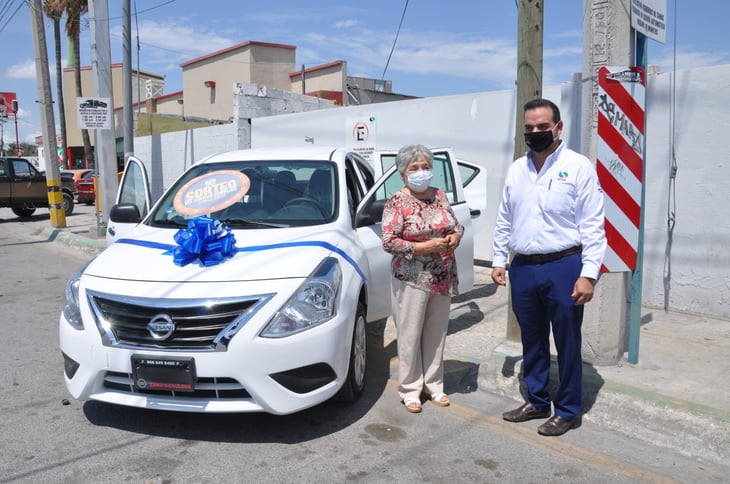 SIMAS de Monclova entrega auto de Usuario Cumplido 2018