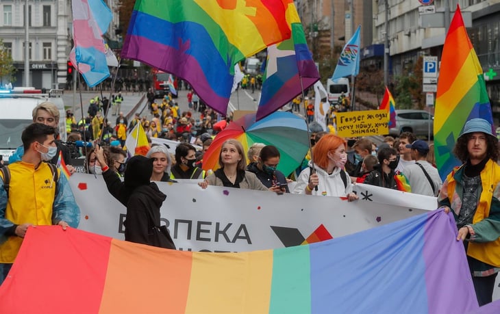 Unas 7,000 personas LGBT marchan en Kiev por la igualdad de derechos