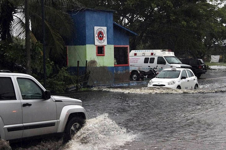 GN distribuye apoyos para damnificados por tormenta 'Nora' en Sinaloa