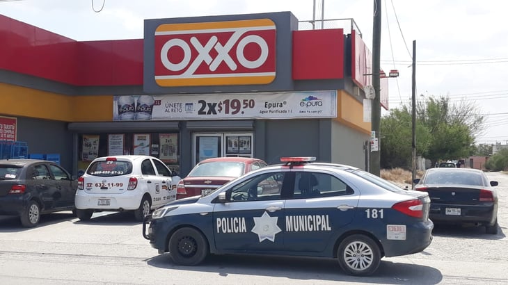Ladrón asalta tienda OXXO en Monclova 