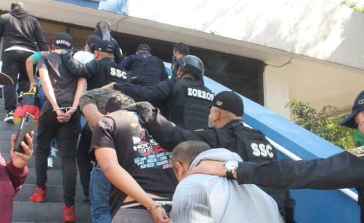 Morena propone cárcel para quien asalte con réplicas de armas
