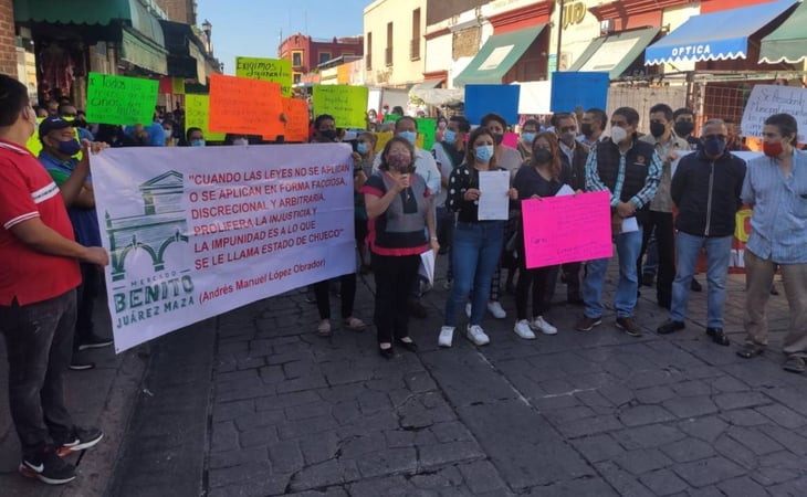 Comerciantes del Mercado Benito Juárez urgen resolver ambulantaje