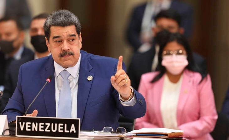 Senadores de EU reclaman a AMLO invitar a Maduro y no extraditarlo