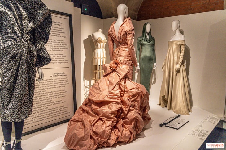 El Museo Palais Galliera abre exposición por la historia de la moda desde María Antonieta