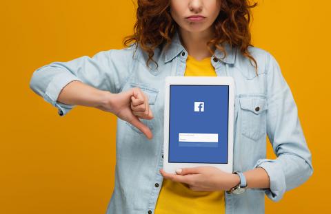 Denuncian a Facebook de afectar salud mental. 'Sobrepone las ganancias'
