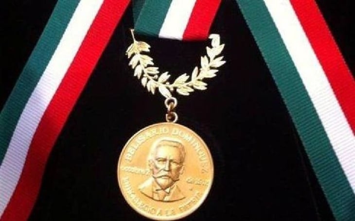 Piden a AMLO ir al Senado para entrega de medalla Belisario Domínguez