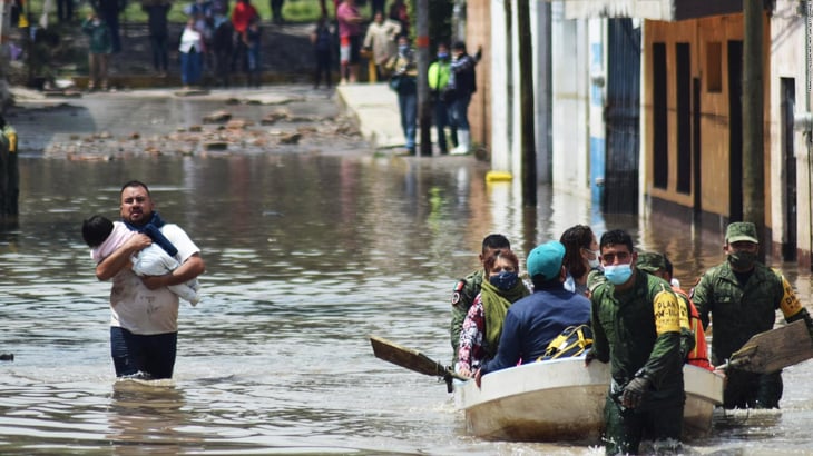 Cuatro muertos por las intensas lluvias e inundaciones en el centro de México