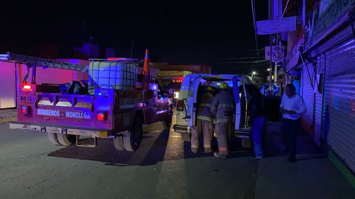 Combi casi explota en la zona centro de Monclova