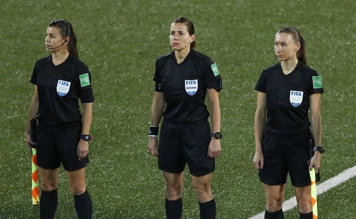 Por primera vez 3 mujeres árbitro participan en eliminatorias de UEFA