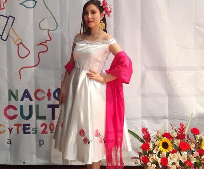 María Fernanda gana el Festival Nacional de Arte y Cultura de los CECYTEC