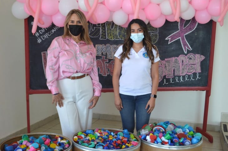El DIF Frontera entrega tapitas a la Asociación Sonrisa que lucha contra el cáncer