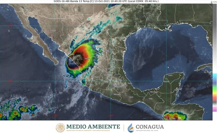 El huracán Pamela toca tierra en el estado mexicano de Sinaloa