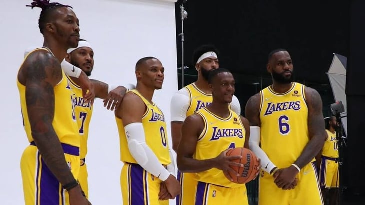 Los Angeles Lakers debutan a su Big Three de LeBron James-Anthony Davis-Russell Westbrook en derrota de pretemporada ante Golden State Warriors