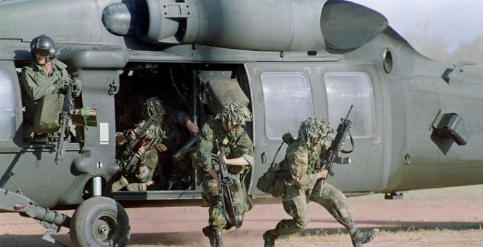 Panamá y EU inician rescate de restos de dos militares accidentados en 1985