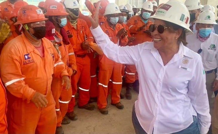 Tras protestas, Rocío Nahle se reúne con trabajadores de refinería