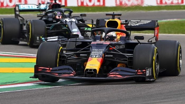 Max Verstappen se centra en sí mismo y en sacar 'más rendimiento' a su coche