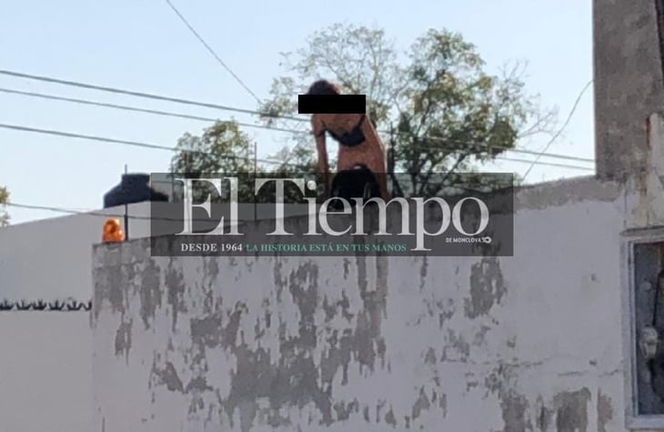 Mujer intenta lanzarse del techo de una vivienda en Monclova