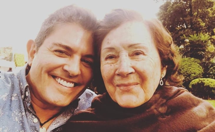 Fallece la madre del actor Ernesto Laguardia