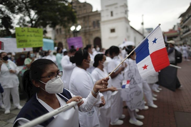 Enfermeras protestan en Panamá contra incumplimiento de promesas salariales