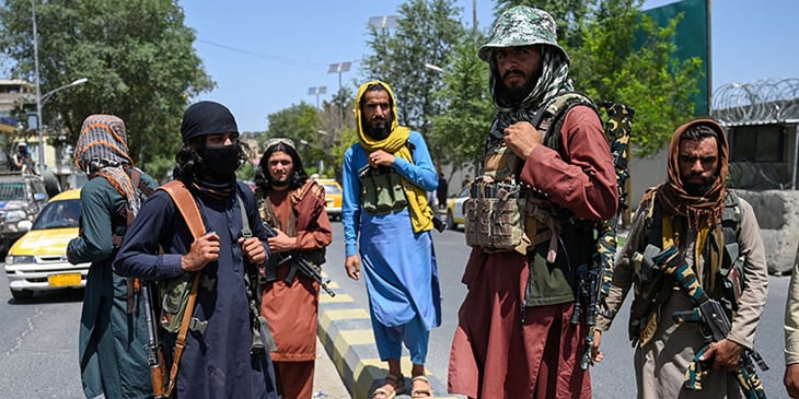 Los talibanes piden al mundo desbloquear 'inmediatamente' los fondos para Afganistán