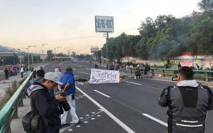Bloqueo provoca caos en la México-Pachuca