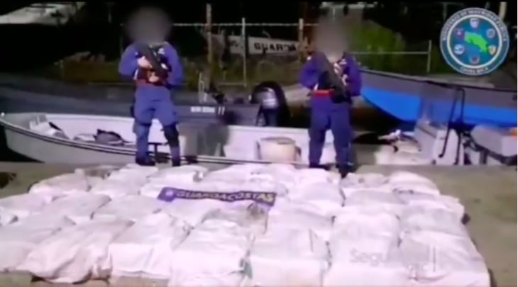 Autoridades de Costa Rica decomisan 3 toneladas de marihuana en dos lanchas