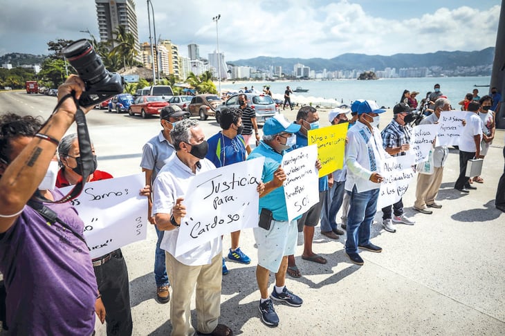 Los periodistas protestan por el asesinato del fotógrafo Alfredo Cardoso