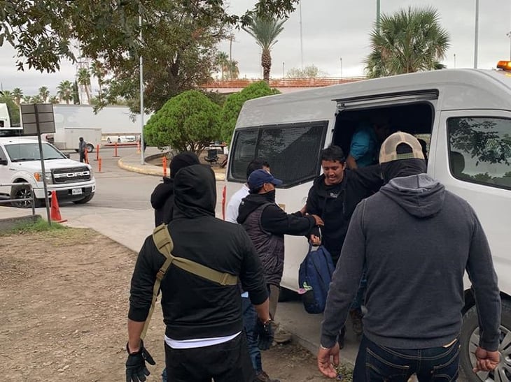 Rescatan a 25 migrantes centroamericanos en una vivienda de Piedras Negras