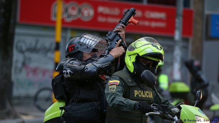 Frustran un atraco a punta de fusil en Medellín y detienen a 11 personas