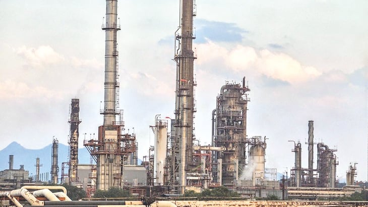 AMLO invertirá 60 mil mdp para modernizar la refinería de Tula