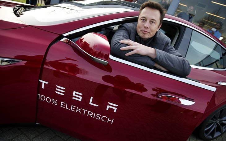 Tesla se resiente por el nuevo chapuzón de Musk en las redes sociales