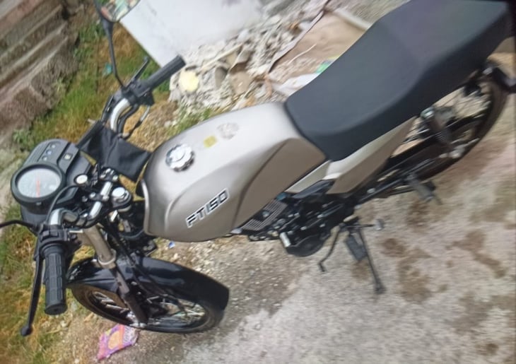 Motocicleta es robada del exterior de un billar en la zona centro de Monclova 