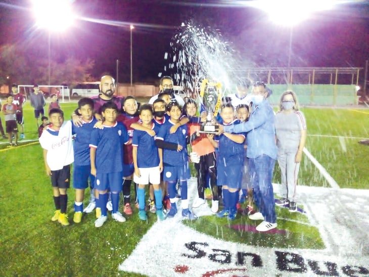 En San Buenaventura premian a lo mejor de fútbol 7 varonil