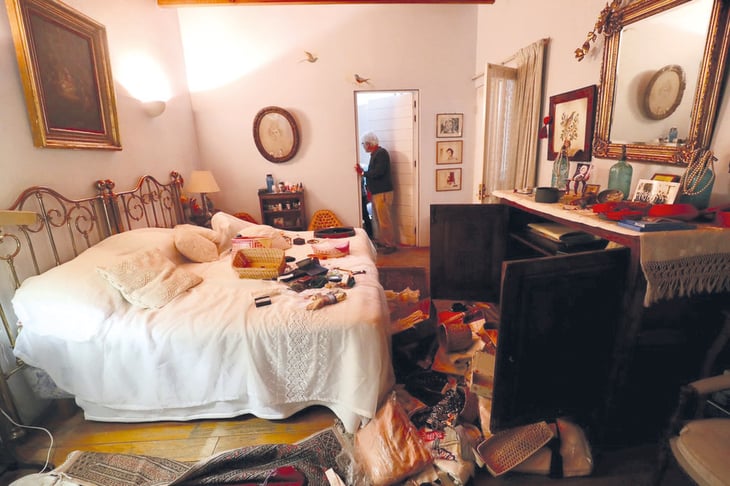 Casa de la escritora Elena Poniatowska es robada