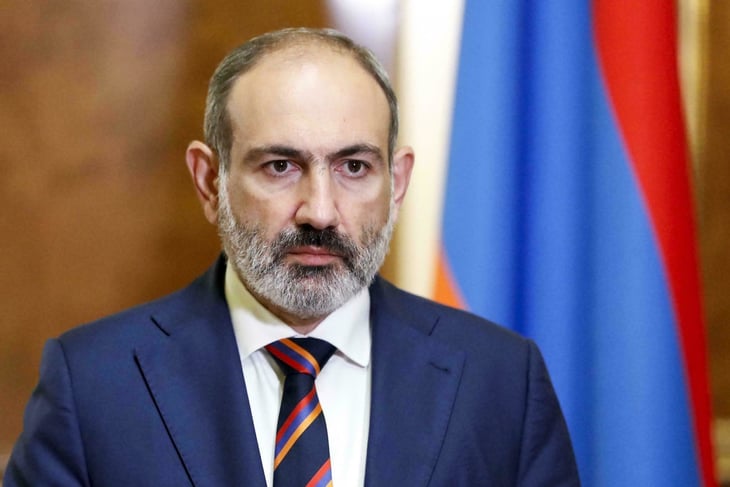 Pashinián denuncia la agresión de Azerbaiyán y pide ayuda a Putin