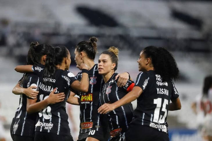 Corinthians aplastó al Nacional y pasa a la final de la Copa Libertadores