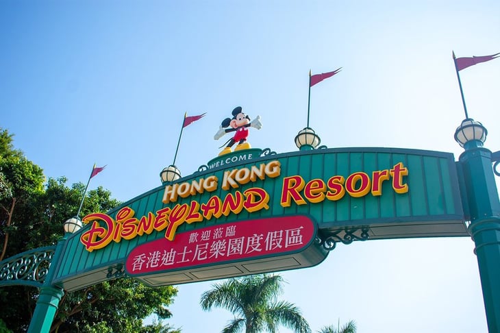 Disneylandia Hong Kong cierra para que su personal se haga análisis de COVID-19
