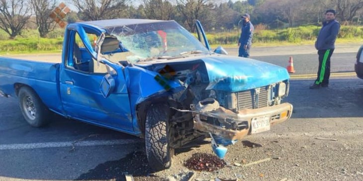 Volcadura de camioneta deja 14 lesionados en Edomex
