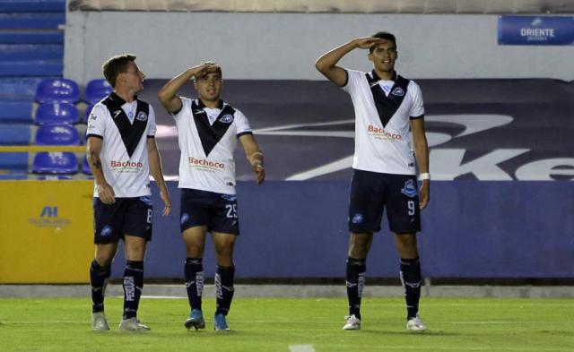 Celaya vence con claridad 3-1 al Cancún FC